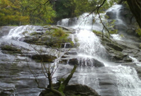 Killiyur Waterfalls